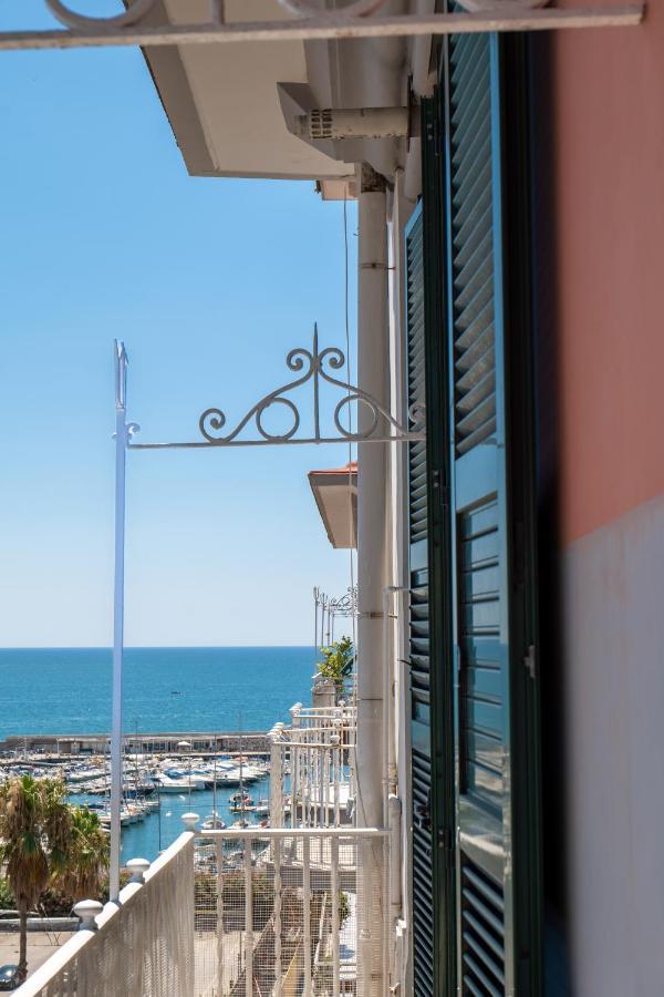 Mareluna Penthouse - Luxury Suites Salerno Luaran gambar