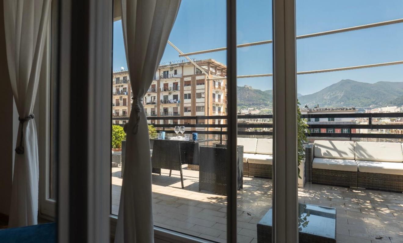 Mareluna Penthouse - Luxury Suites Salerno Luaran gambar