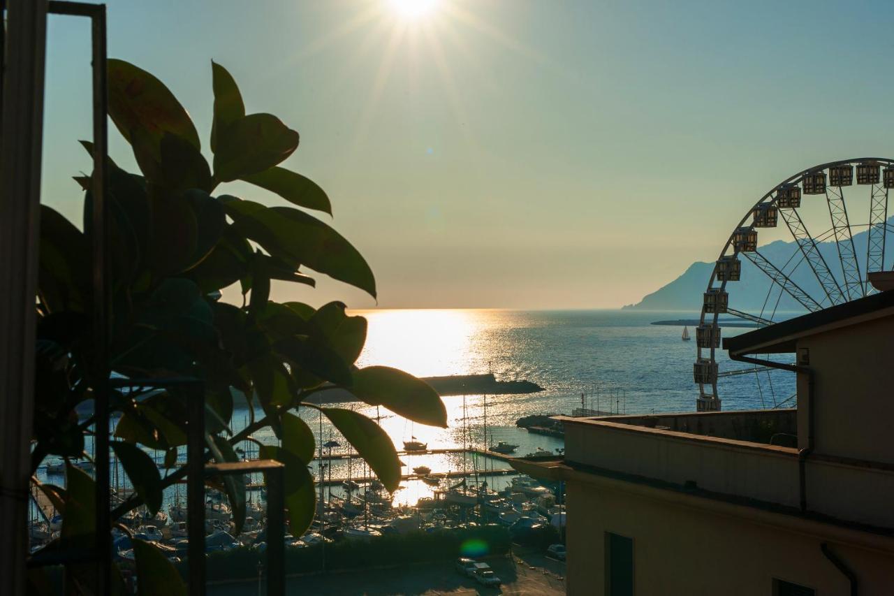 Mareluna Penthouse - Luxury Suites Salerno Luaran gambar