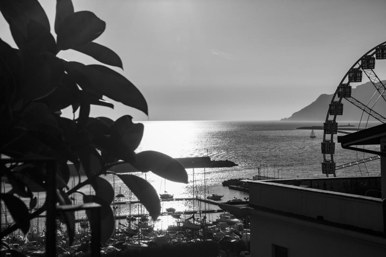 Mareluna Penthouse - Luxury Suites Salerno Luaran gambar